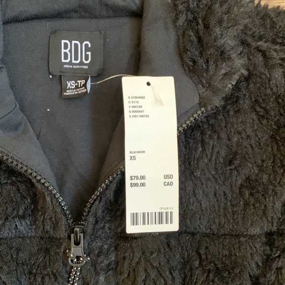 Urban Outfitters Black Cropped Teddy Jacket Hoodie - Picture 4 of 6